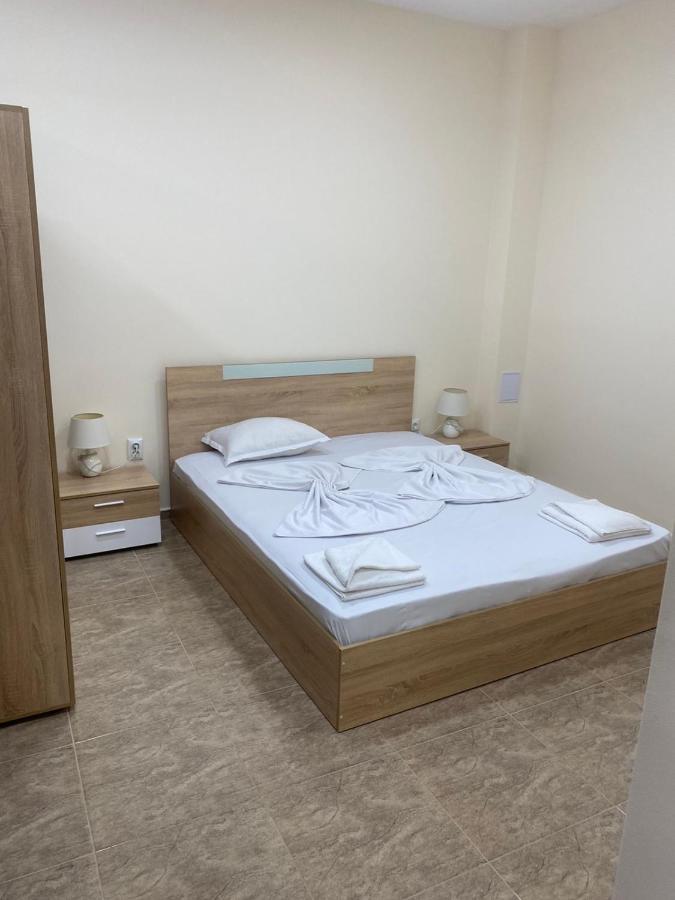 Golden Sea View Apartments Поморіє Екстер'єр фото